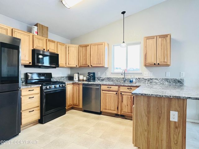 2723 N Azurite Circle, Wasilla, AK 99654