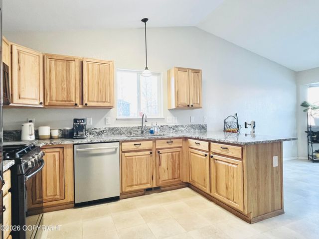 2723 N Azurite Circle, Wasilla, AK 99654