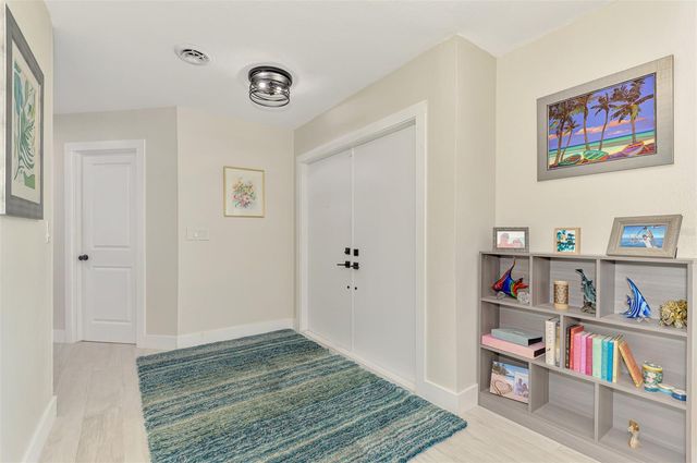 1204 YAWL WAY, Venice, FL 34285