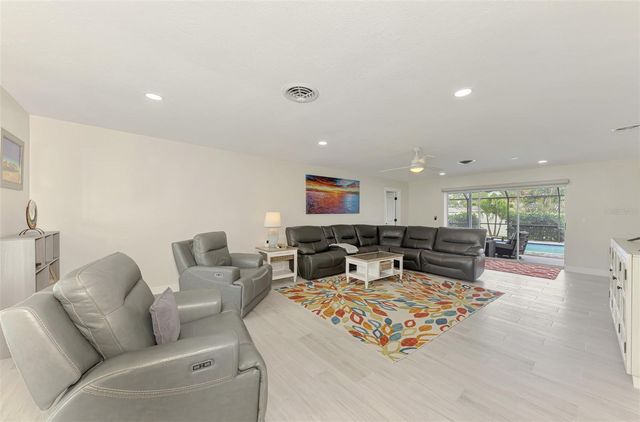 1204 YAWL WAY, Venice, FL 34285