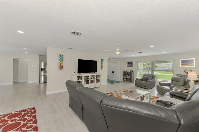 1204 YAWL WAY, Venice, FL 34285