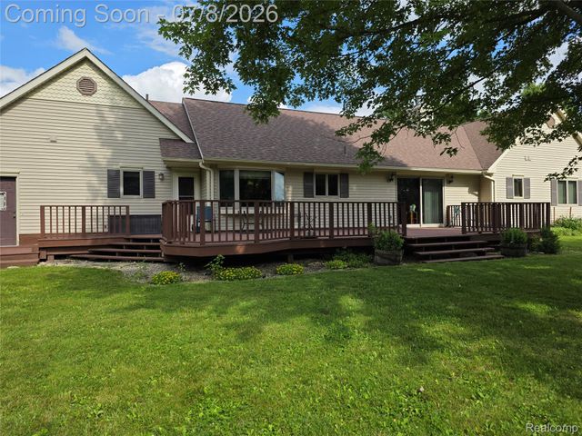 3581 N Burkhart Road, Howell Township, MI 48855