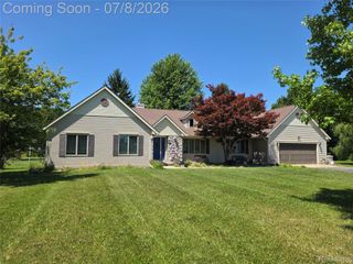 3581 N Burkhart Road, Howell Township, MI 48855