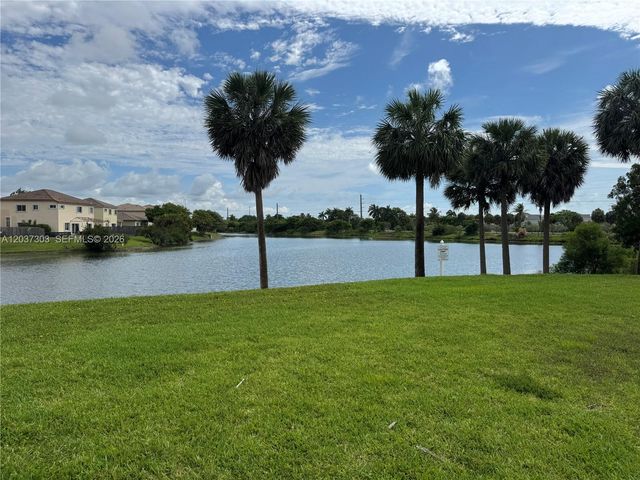 22311 SW 88th Pl 103-4, Cutler Bay, FL 33190