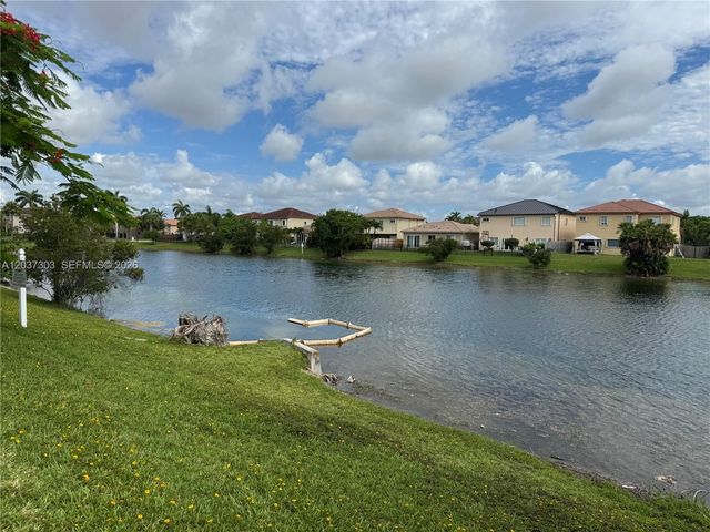 22311 SW 88th Pl 103-4, Cutler Bay, FL 33190