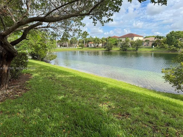 22311 SW 88th Pl 103-4, Cutler Bay, FL 33190