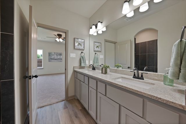 109 Panther Loop, Mabank, TX 75147