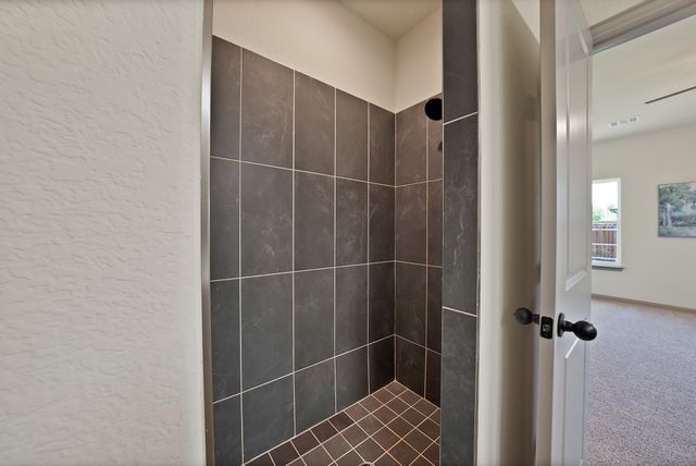 109 Panther Loop, Mabank, TX 75147