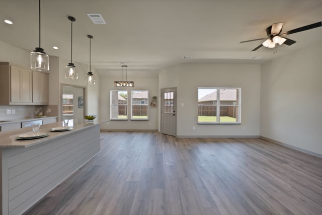 109 Panther Loop, Mabank, TX 75147
