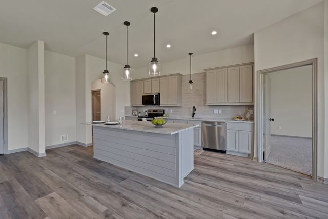 109 Panther Loop, Mabank, TX 75147