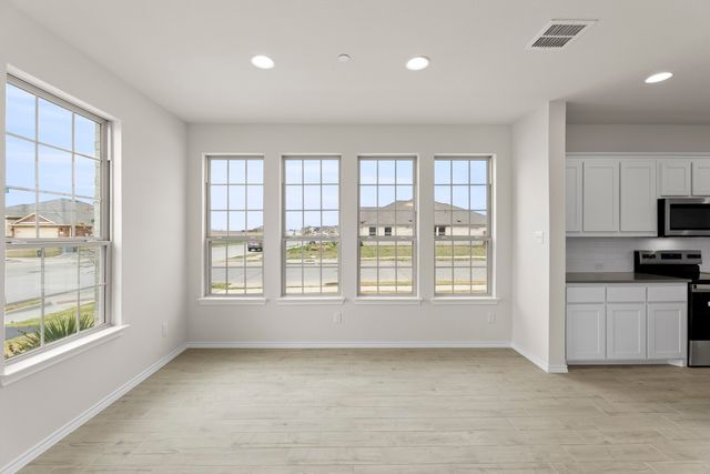 4609 Avion Drive, Sanger, TX 76266