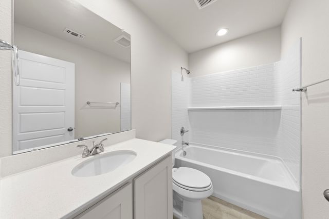 4609 Avion Drive, Sanger, TX 76266