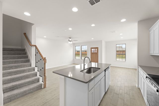 4609 Avion Drive, Sanger, TX 76266