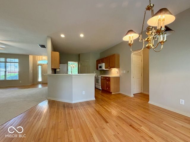 1610 Trainers Circle, Indianapolis, IN 46239