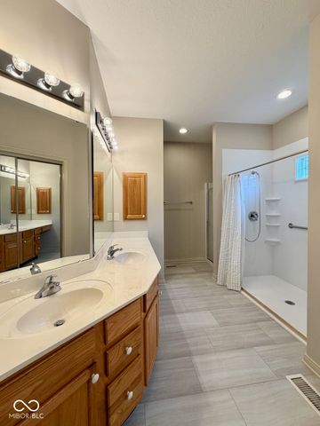1610 Trainers Circle, Indianapolis, IN 46239