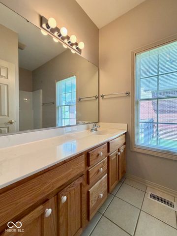 1610 Trainers Circle, Indianapolis, IN 46239
