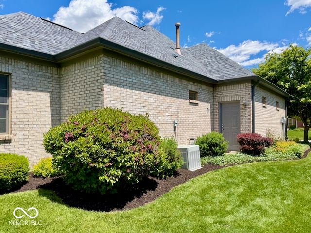 1610 Trainers Circle, Indianapolis, IN 46239