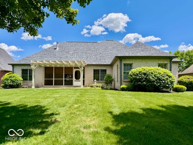 1610 Trainers Circle, Indianapolis, IN 46239