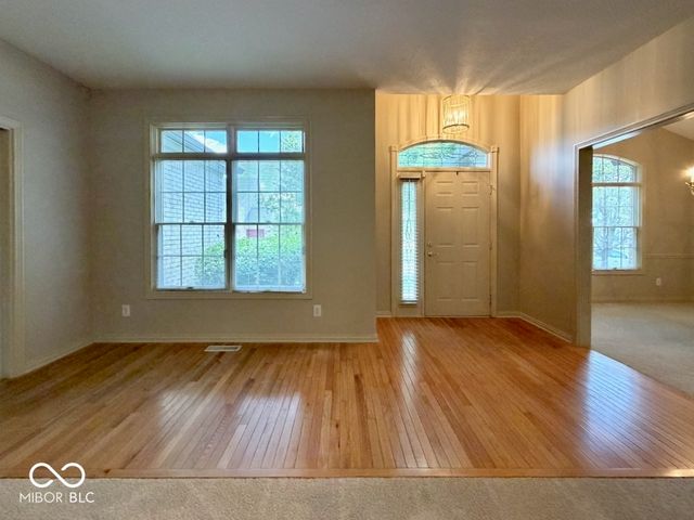 1610 Trainers Circle, Indianapolis, IN 46239