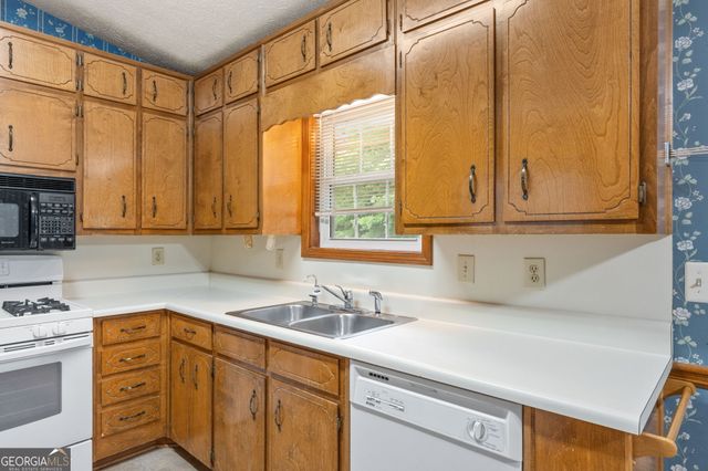2750 Old Ivy Court, Buford, GA 30519