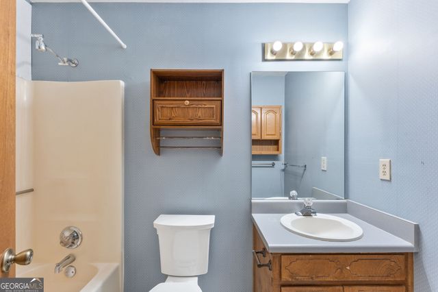 2750 Old Ivy Court, Buford, GA 30519