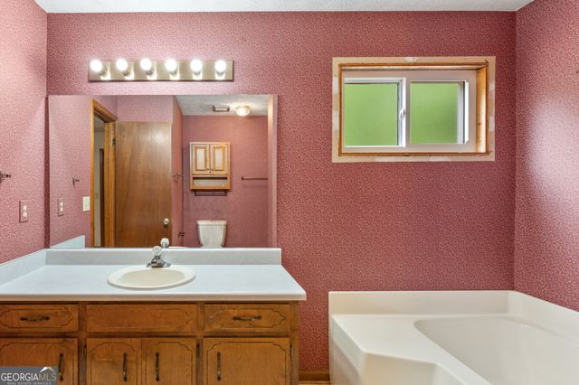 2750 Old Ivy Court, Buford, GA 30519