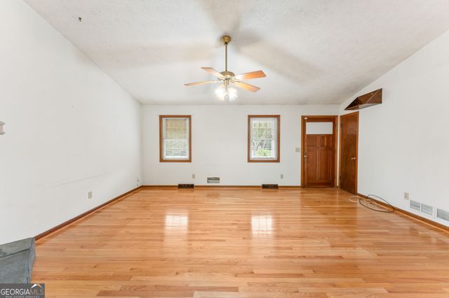 2750 Old Ivy Court, Buford, GA 30519