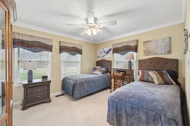 165 Pond Creek Rd, Summertown, TN 38483