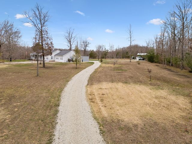 165 Pond Creek Rd, Summertown, TN 38483