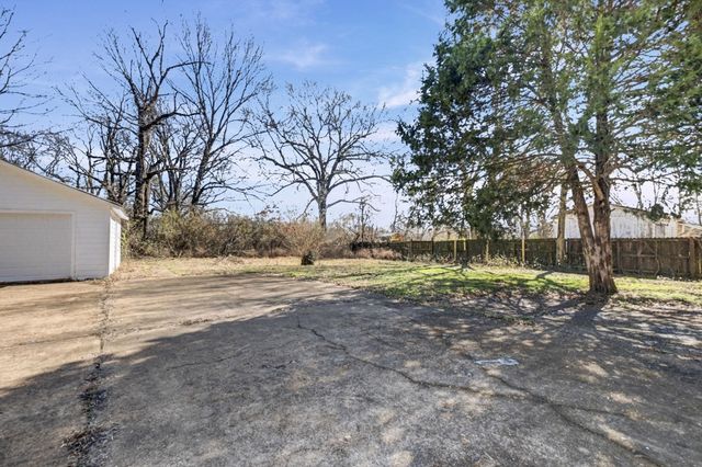 320 HIGH ST N, Covington, TN 38019