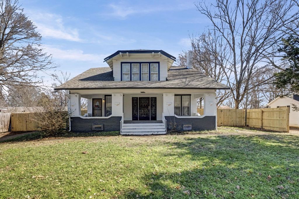 320 HIGH ST N, Covington, TN 38019