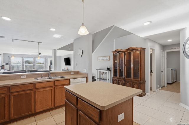 10003 Buescher, San Antonio, TX 78223