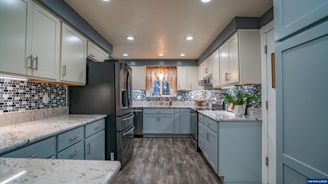 3236 48th Av NE, Salem, OR 97305