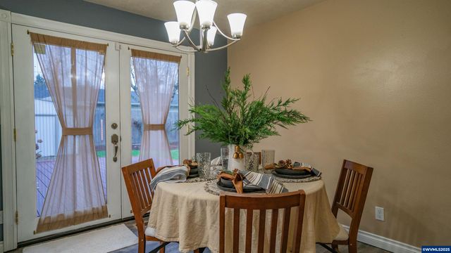 3236 48th Av NE, Salem, OR 97305