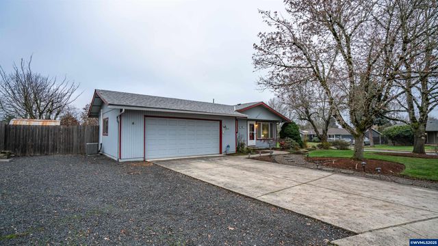 3236 48th Av NE, Salem, OR 97305