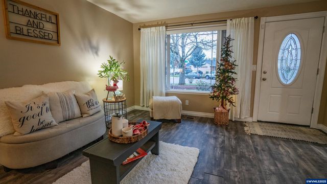 3236 48th Av NE, Salem, OR 97305