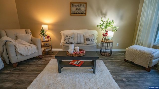 3236 48th Av NE, Salem, OR 97305