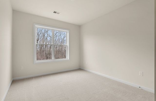 5 Peters Farm Way 308, Westborough, MA 01581