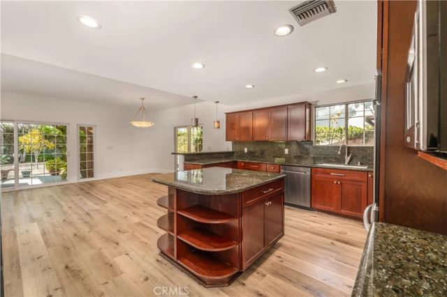 23812 Archwood, West Hills, CA 91307