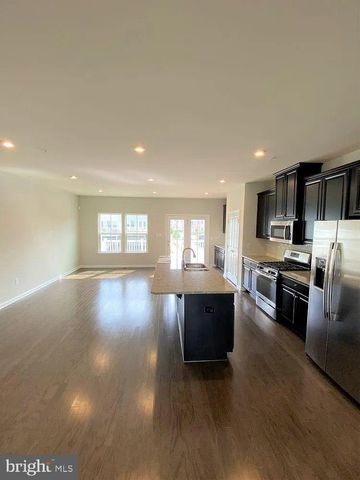 745 QUARRY POINT RD, Malvern, PA 19355
