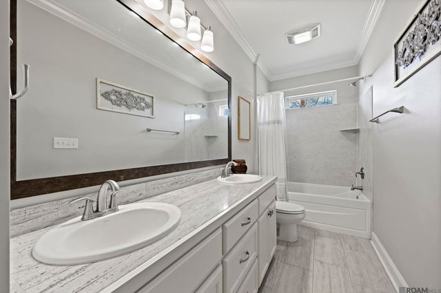 13120 Cedar Pointe Dr, St Francisville, LA 70775