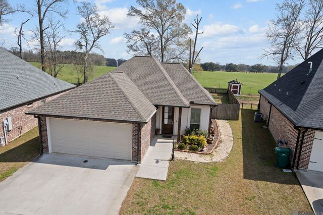 13120 Cedar Pointe Dr, St Francisville, LA 70775