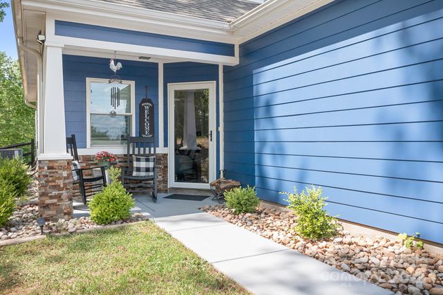 720 Cricket Lane, Mt Ulla, NC 28125