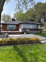 1847 S Parker Street, Marine City, MI 48039