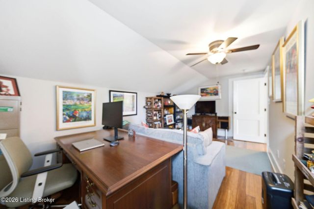 1927 Wrocklage Ave, Louisville, KY 40205