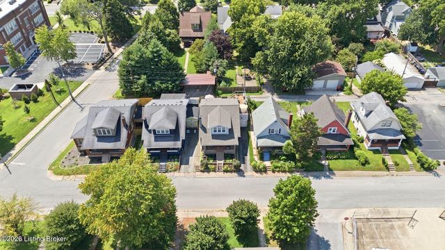 1927 Wrocklage Ave, Louisville, KY 40205