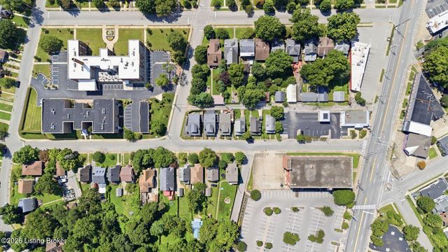 1927 Wrocklage Ave, Louisville, KY 40205