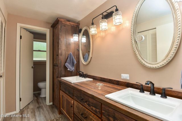 16232 E 1st ST, Bayview, ID 83803