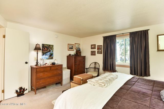 16232 E 1st ST, Bayview, ID 83803