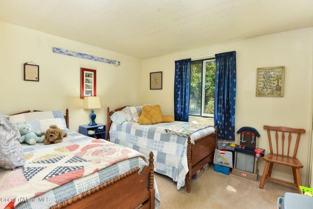 16232 E 1st ST, Bayview, ID 83803